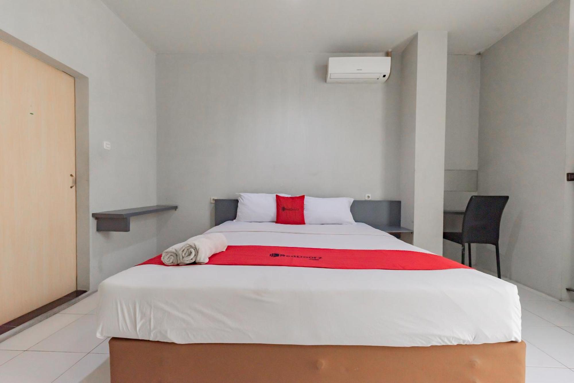 Reddoorz @ Pelajar Pejuang 3 호텔 반둥 외부 사진